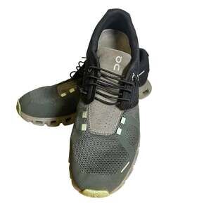 ON Cloud 5 Women Sz 9.5 Athletic Shoes Sneakers Gray Lime Mesh Speed Lacing